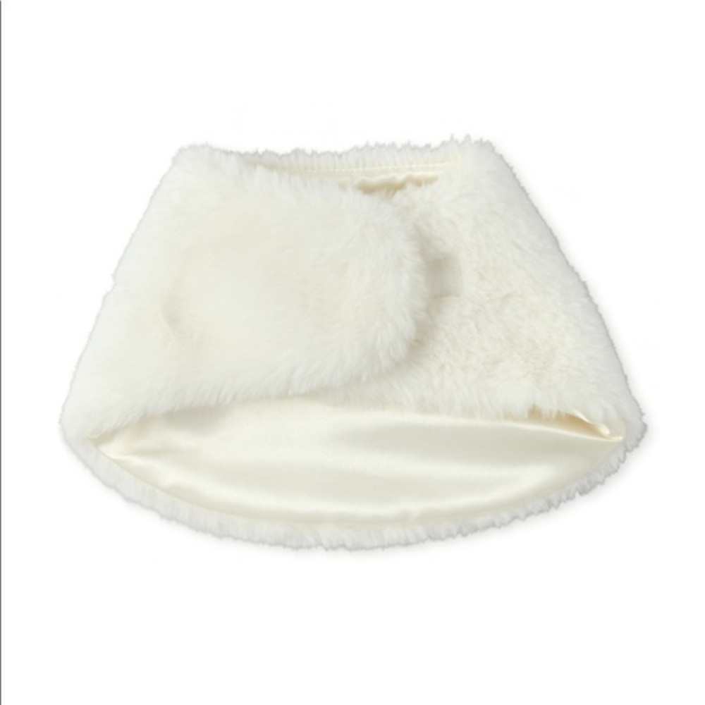 Fair ivory Dog Faux Fur Cape nwt